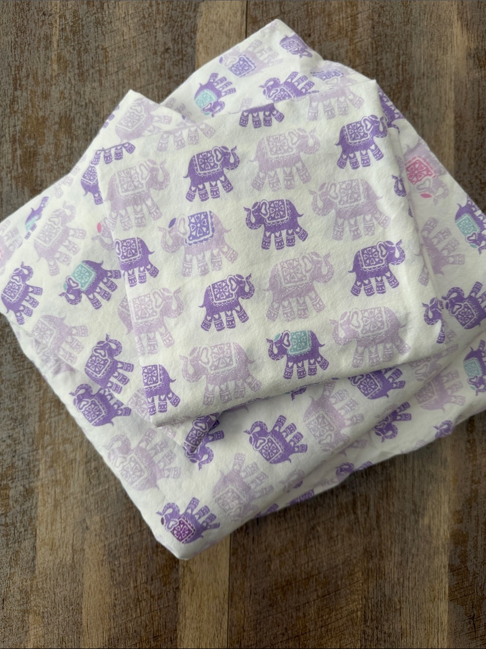 Pottery Barn Kids White Cotton Full Size Sheet with Purple Elephant Print